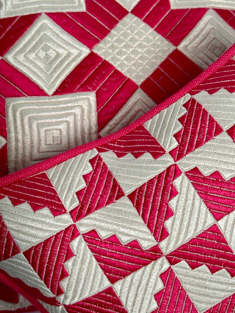 WINDMILL THROW PILLOW - FUCHSIA