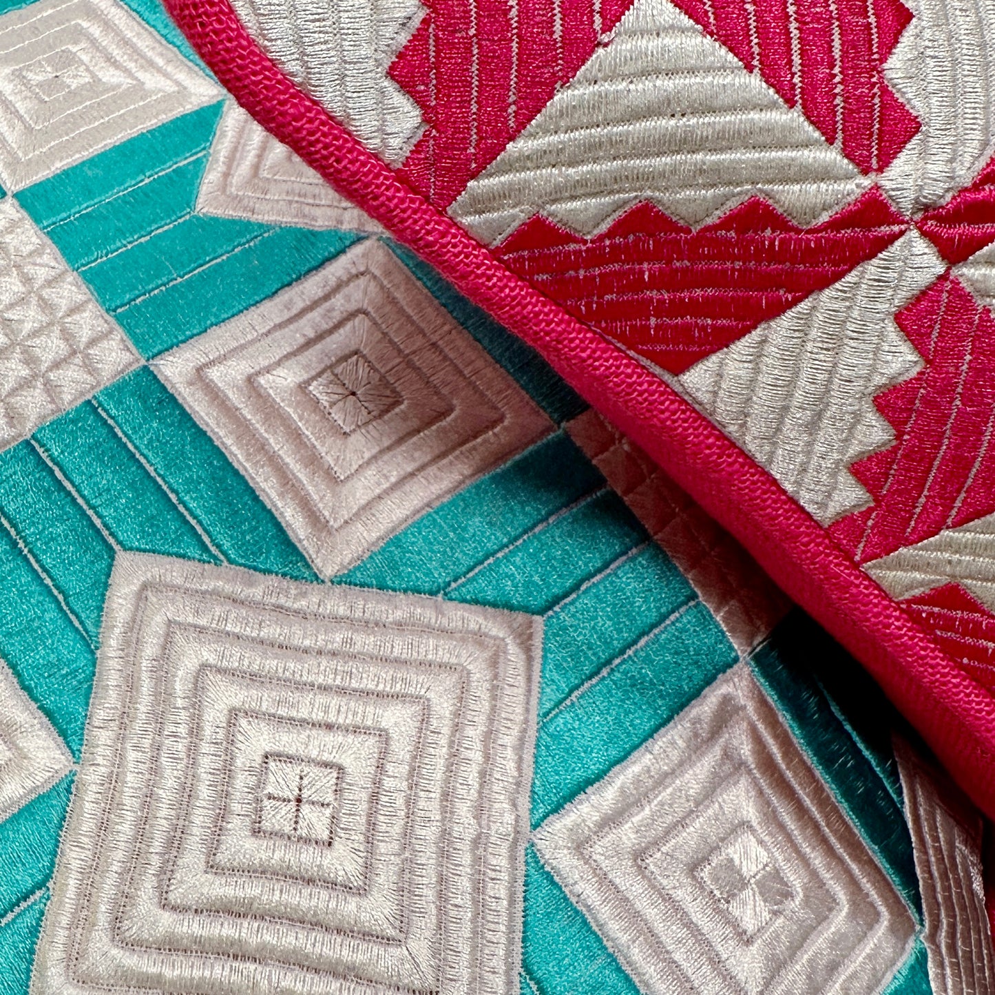 WINDMILL THROW PILLOW - FUCHSIA