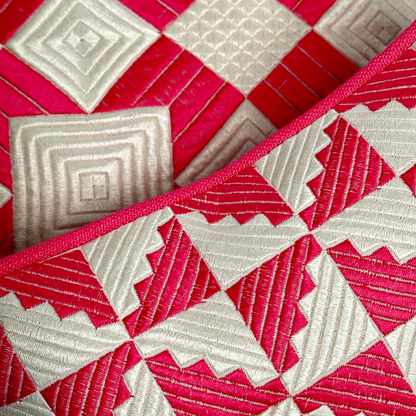 WINDMILL THROW PILLOW - FUCHSIA